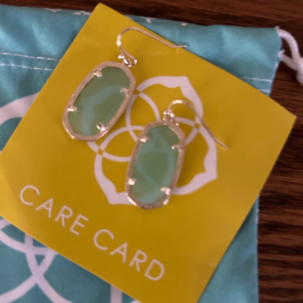 KENDRA SCOTT EARRINGS